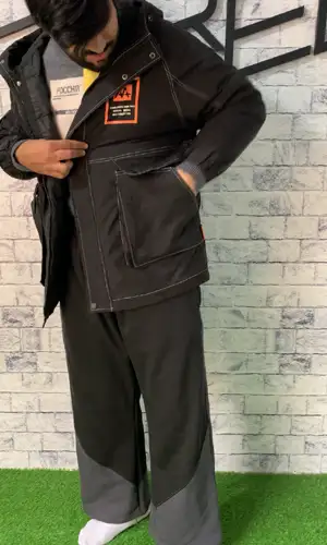 Streetwear and premium apparel sample for UK brands